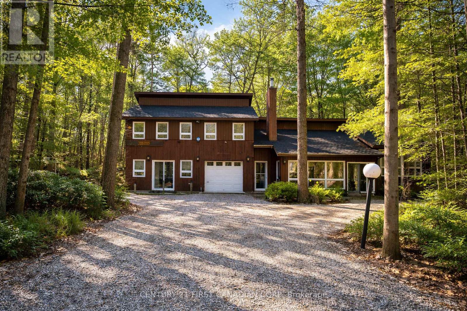 10277 GRAND OAKS DRIVE, Lambton Shores (Grand Bend)