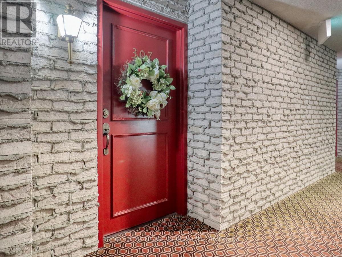 307 - 693 WINDERMERE ROAD, London North (North G)