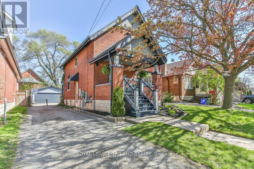 626 EMERY STREET E, London South (South F)