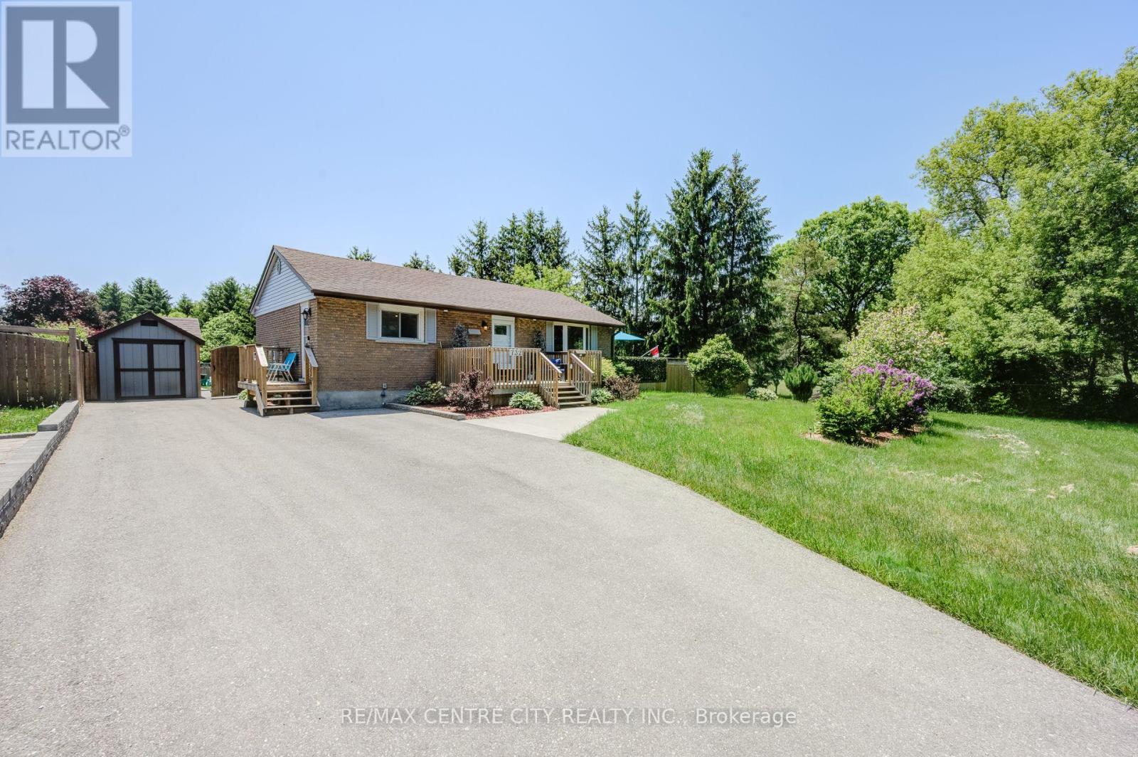 732 SALTER AVENUE, Woodstock