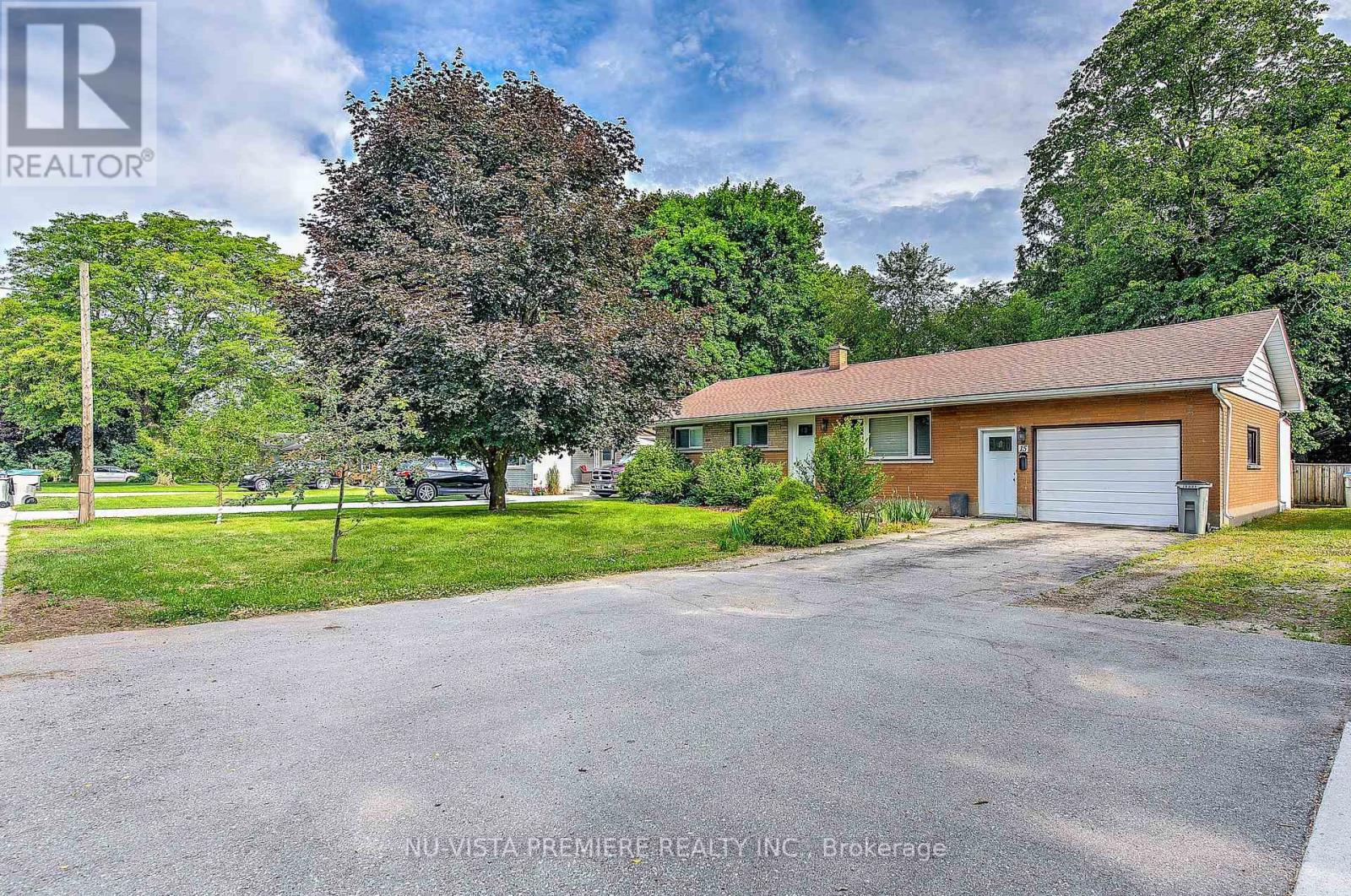 15 PANNELL LANE, Strathroy-Caradoc (NE)