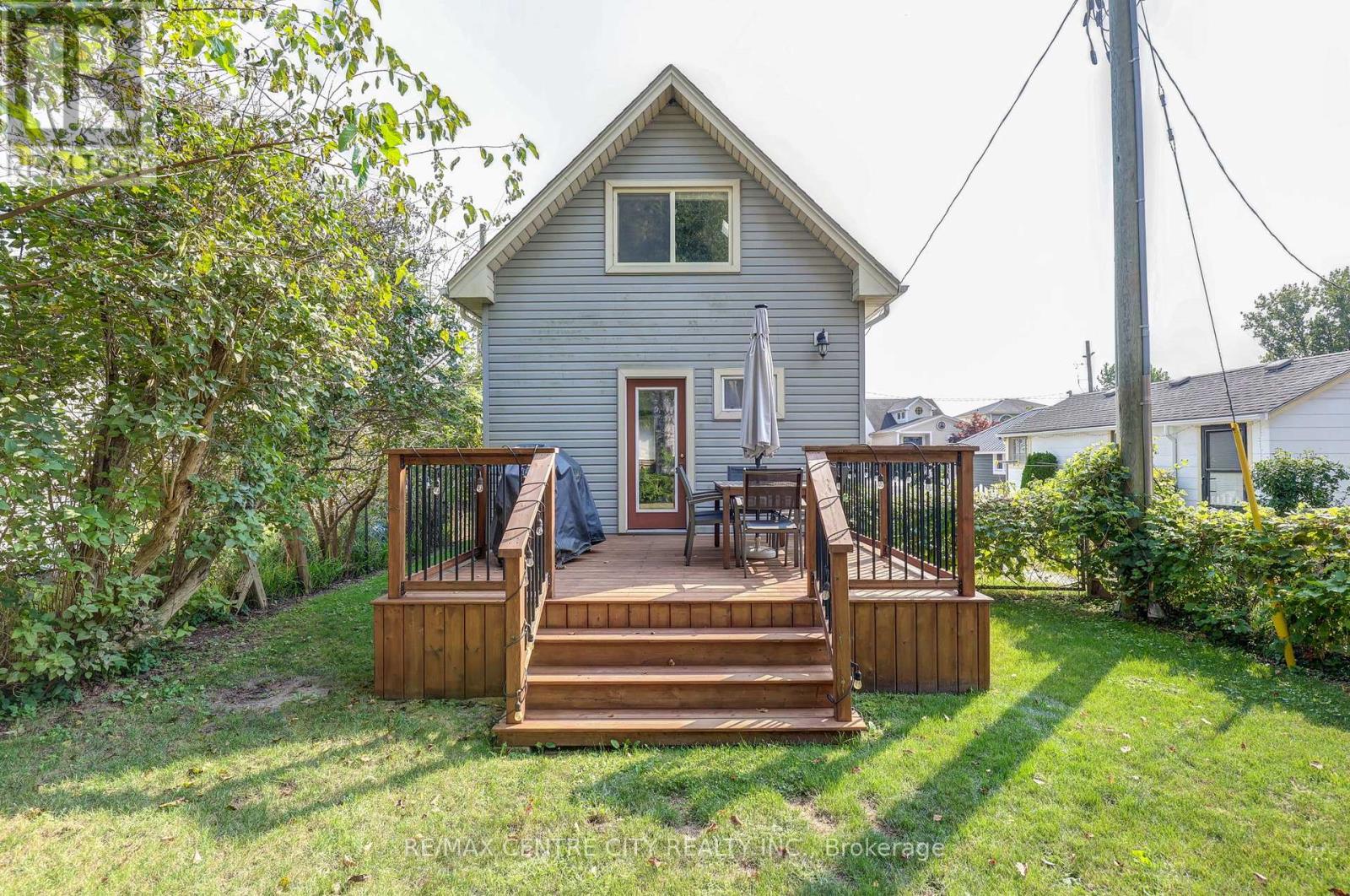 417A EDITH CAVELL BOULEVARD, Central Elgin (Port Stanley)