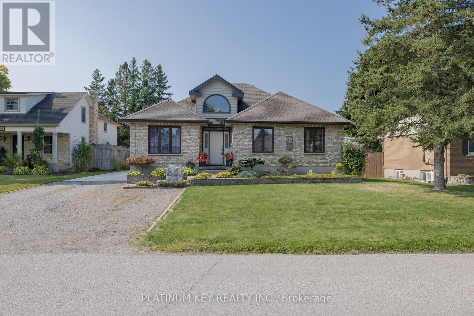 98 EGERTON STREET W, Strathroy-Caradoc (SE)