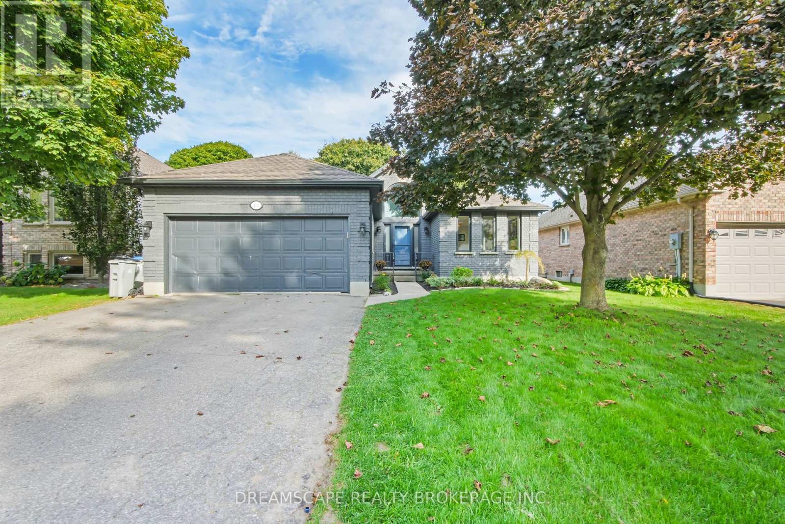 407 RIVERVIEW DRIVE, Strathroy-Caradoc (NE)