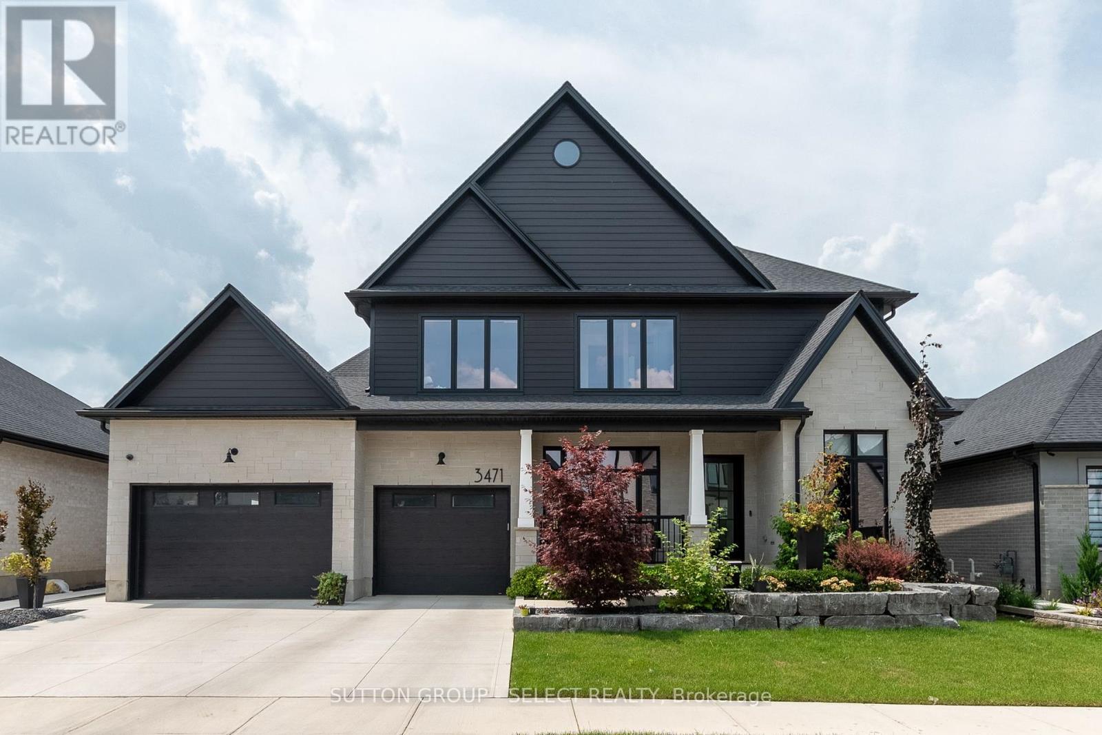 3471 GRAND OAK CROSS, London