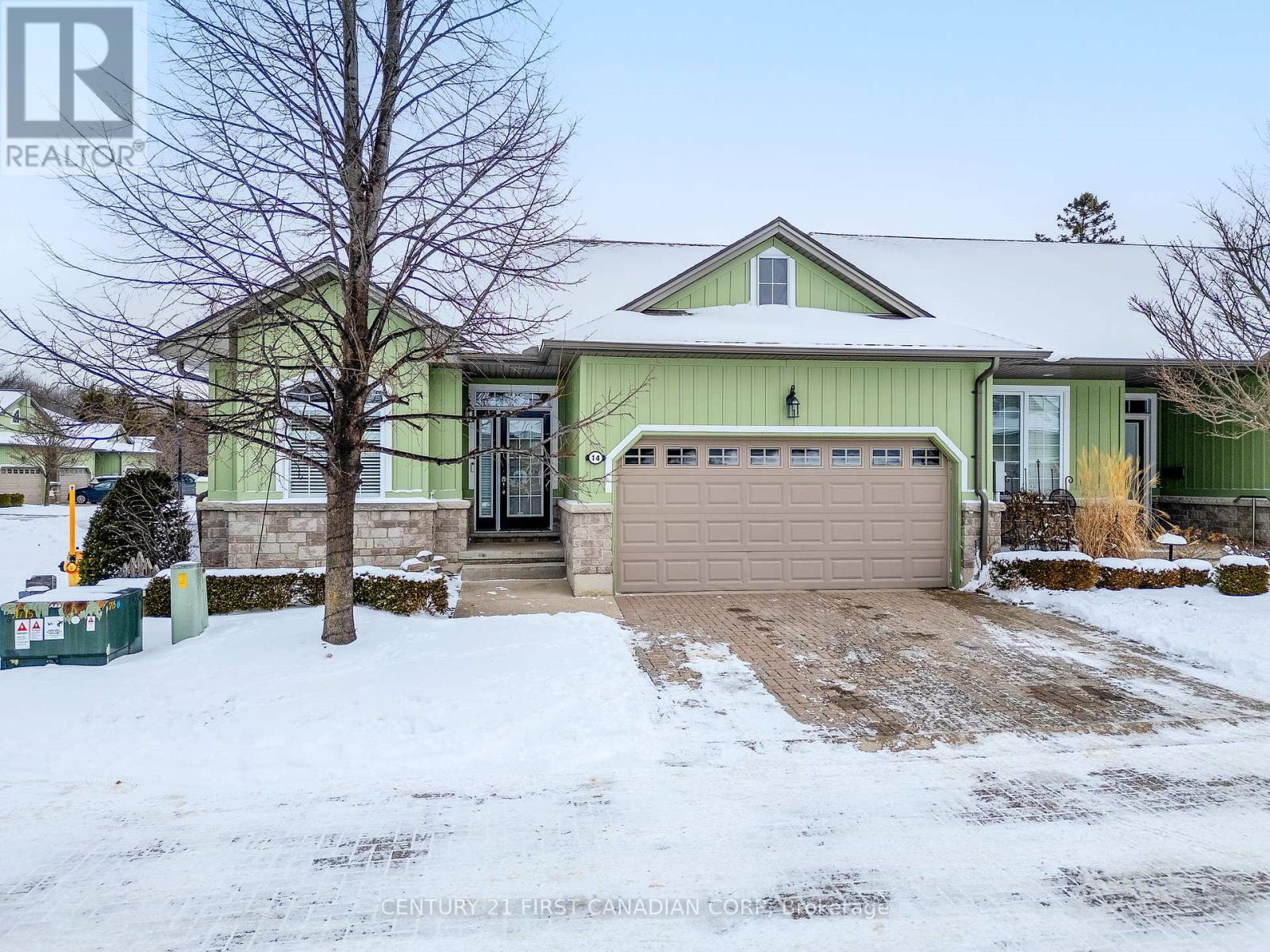 14 OAKWOOD LINKS LANE, Lambton Shores (Grand Bend)