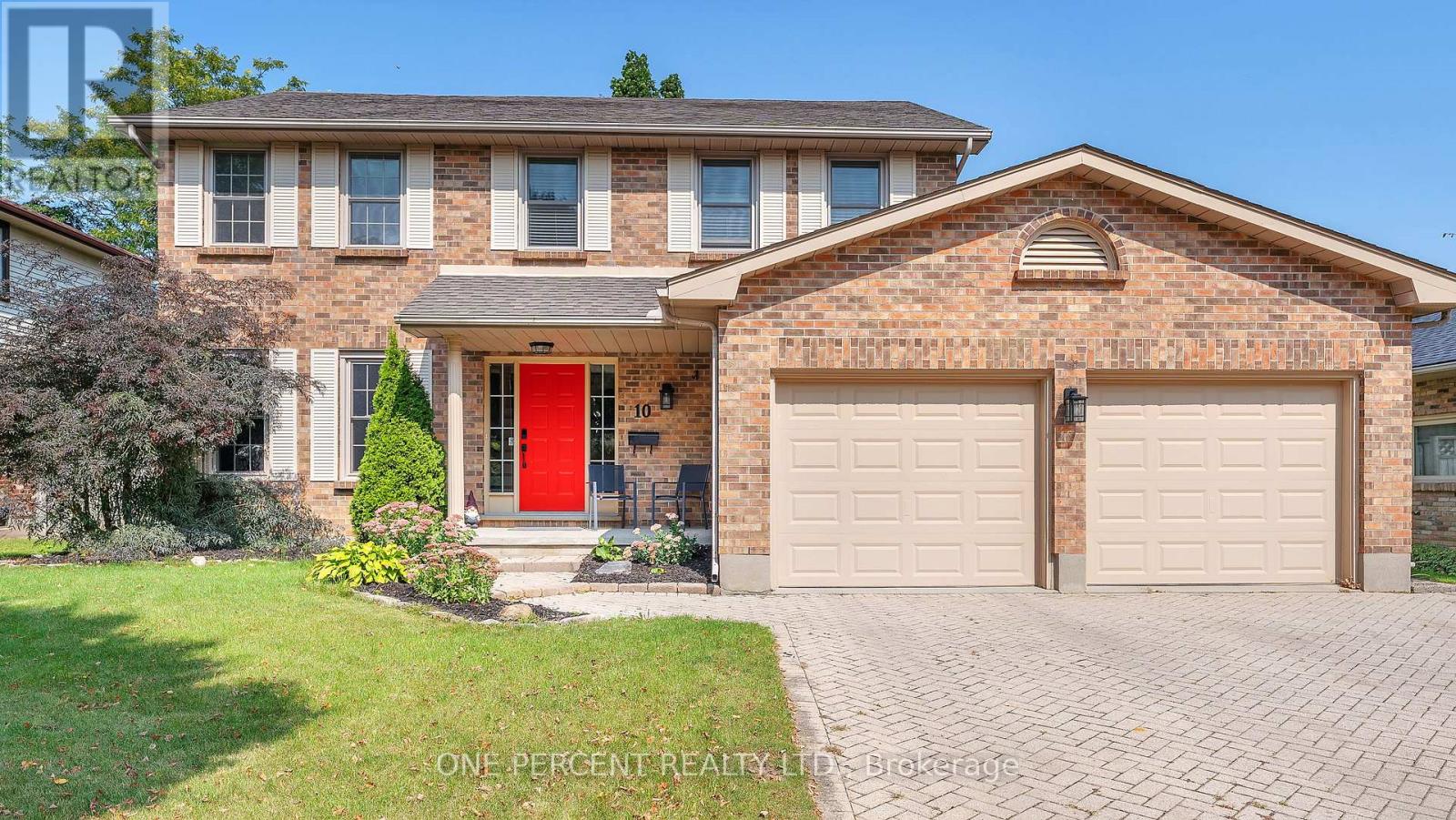 10 MOUNTAINVIEW CRESCENT, London