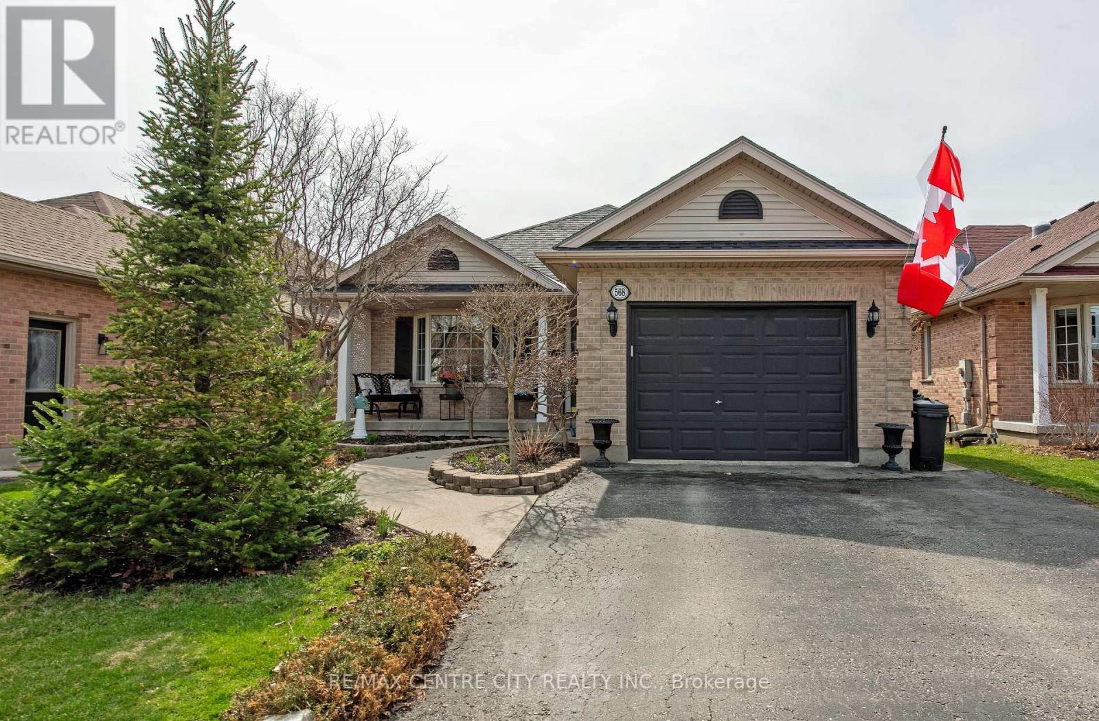 568 WELLINGTON STREET, St. Thomas