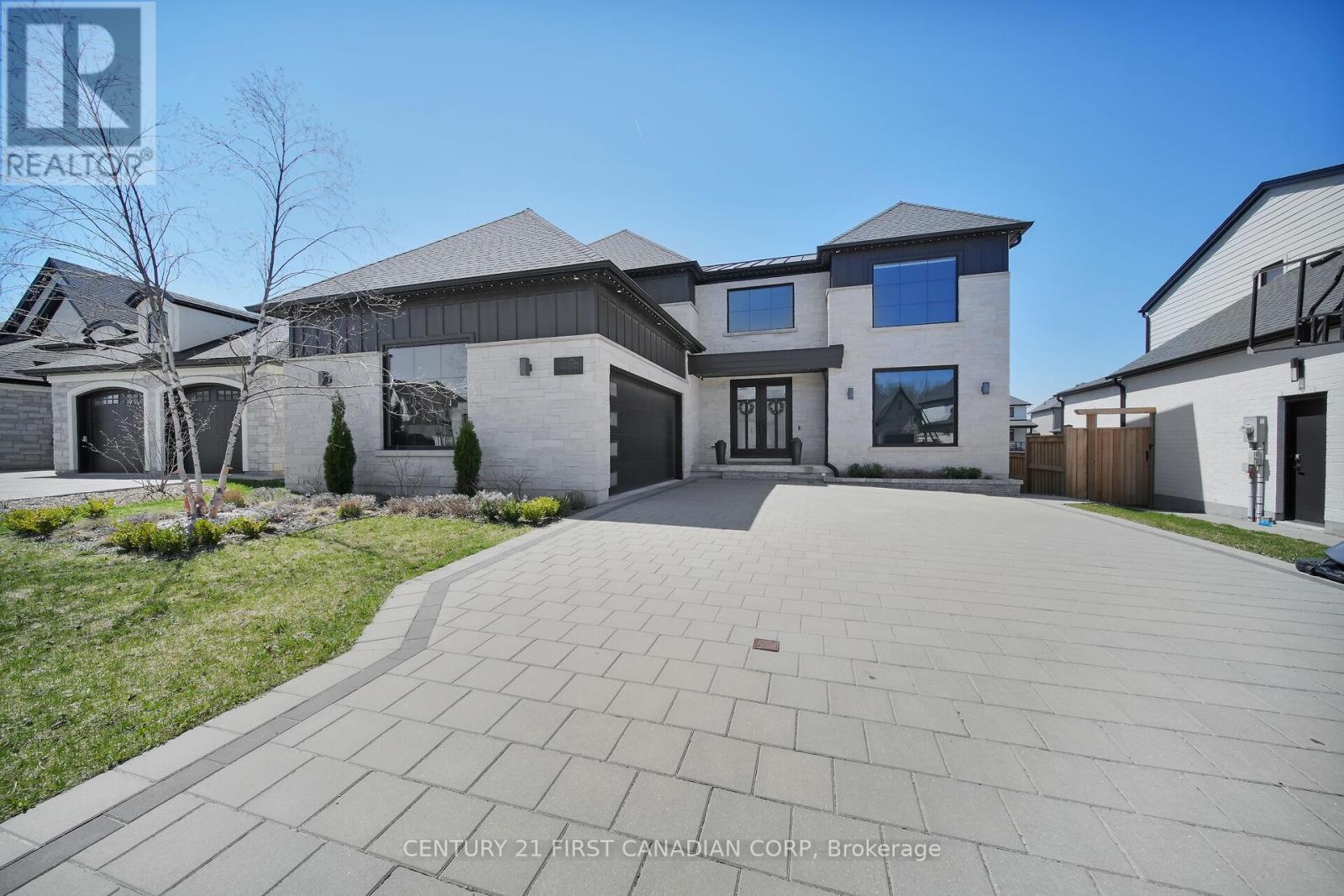 1741 UPPER WEST AVENUE, London South (South B)