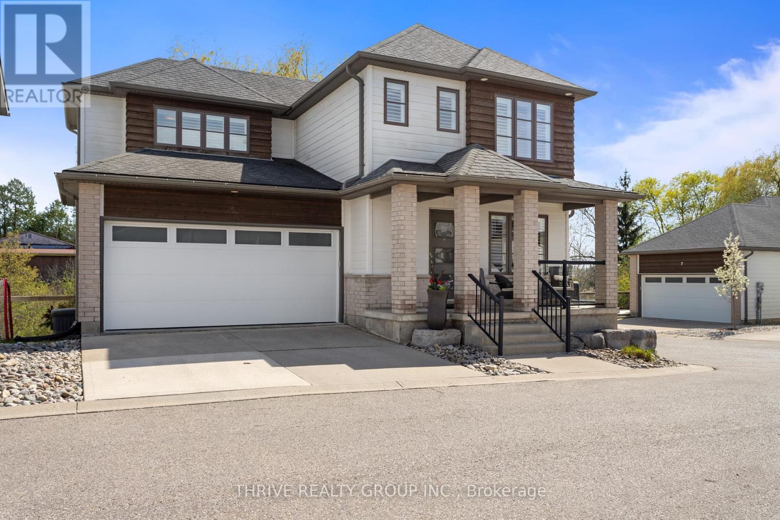 5 - 727 APRICOT DRIVE, London