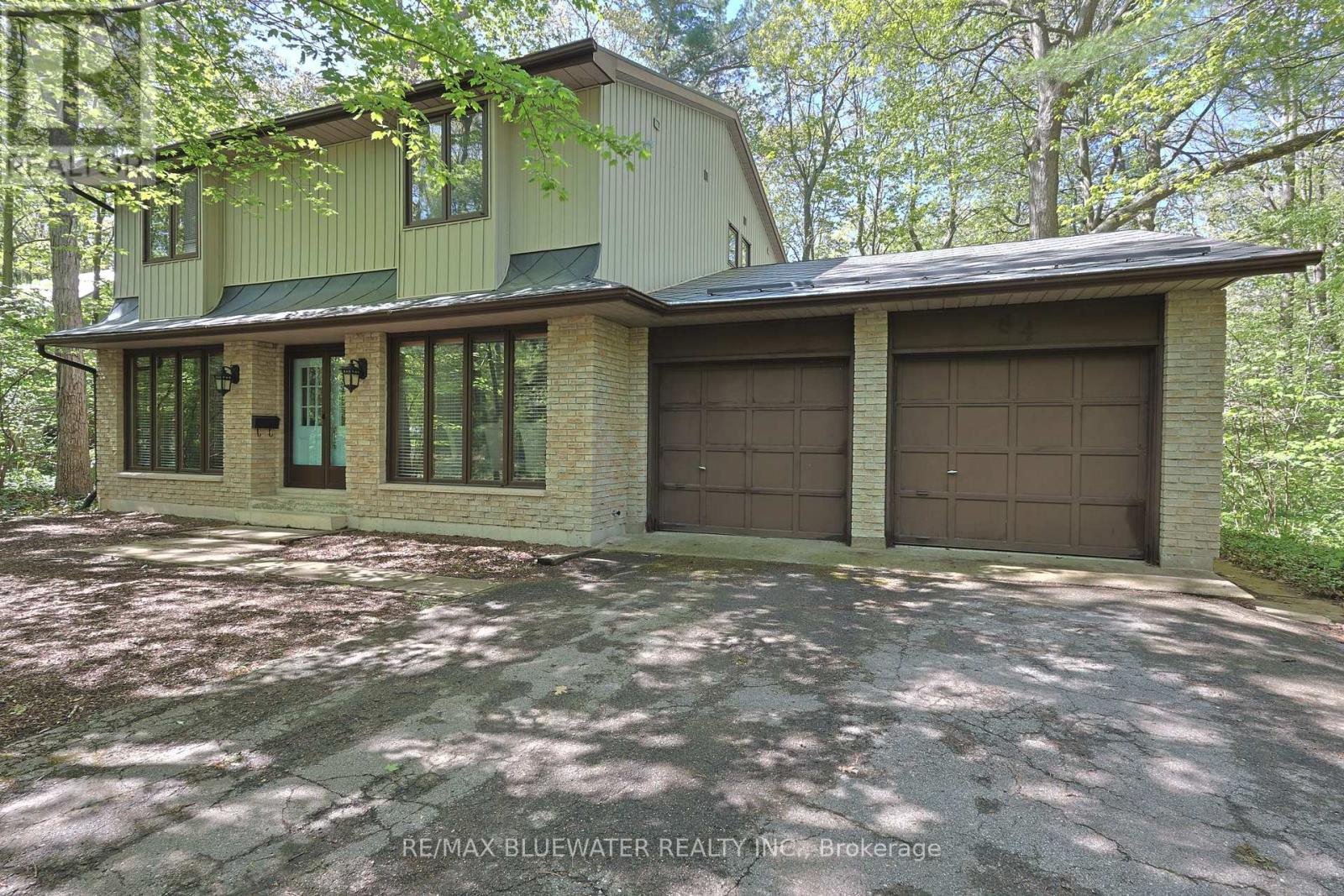 10372 SHERWOOD CRESCENT, Lambton Shores (Grand Bend)