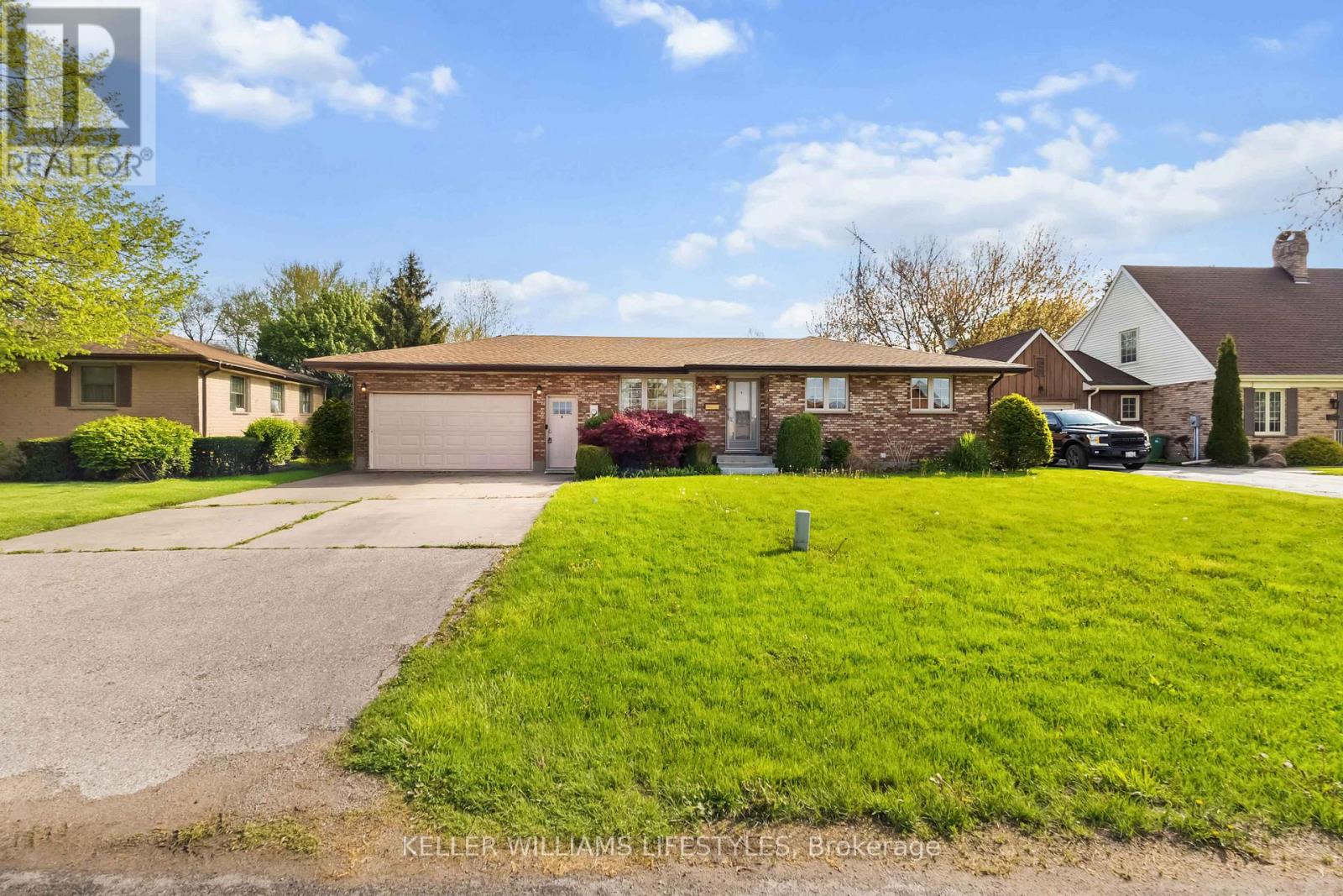 4 ANNE CRESCENT, Southwest Middlesex (Glencoe)