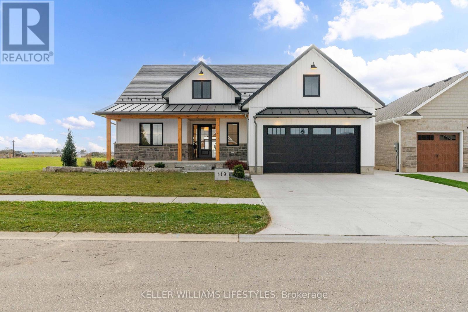 119 FIELD STREET, Lambton Shores (Forest)