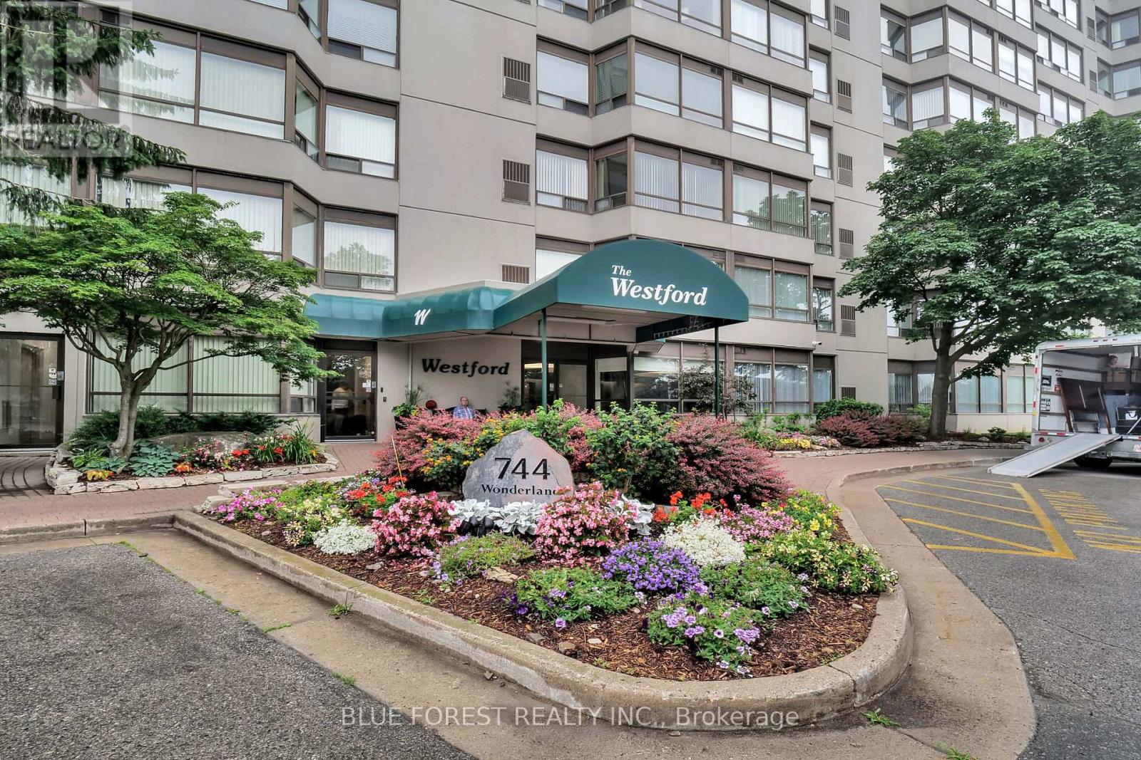 1106 - 744 WONDERLAND ROAD S, London South (South N)