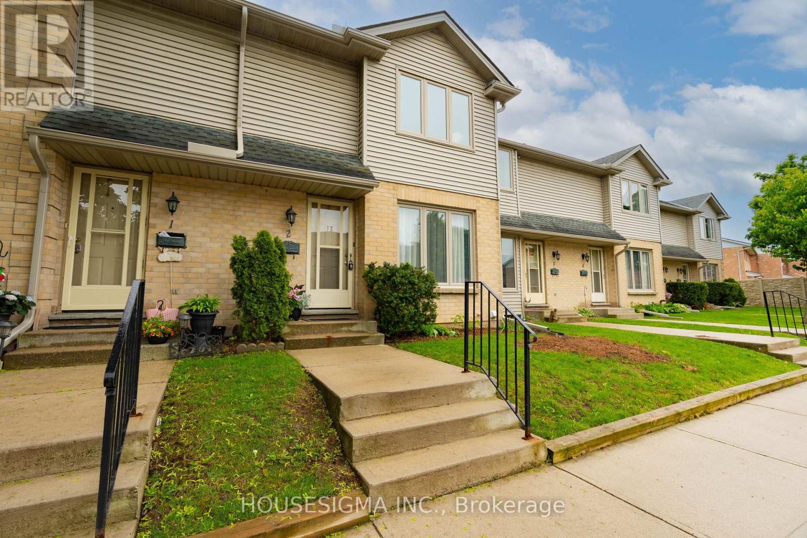 2 - 1290 BENTLEY DRIVE, London East (East D)