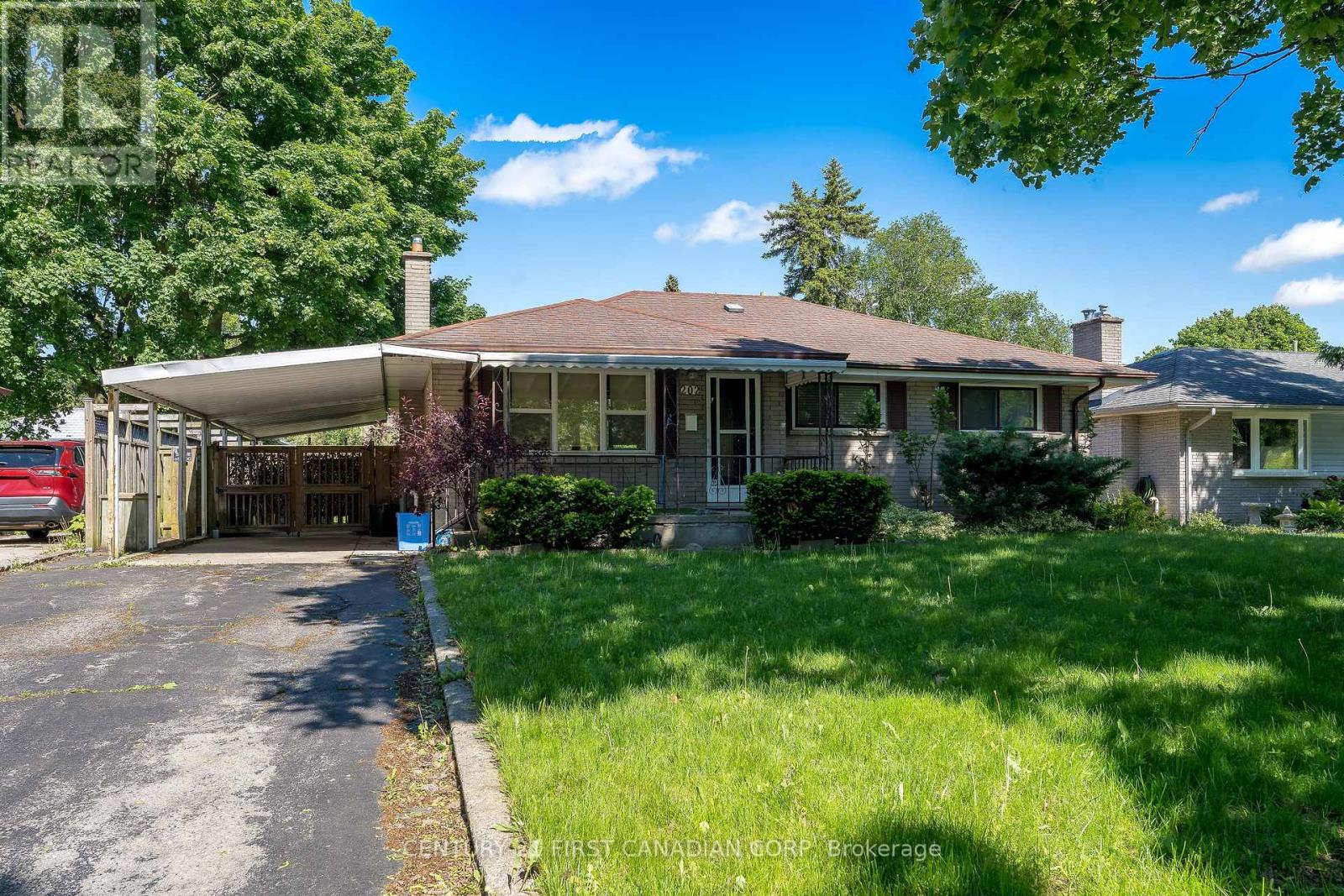 202 RENFRO CRESCENT, London South (South J)
