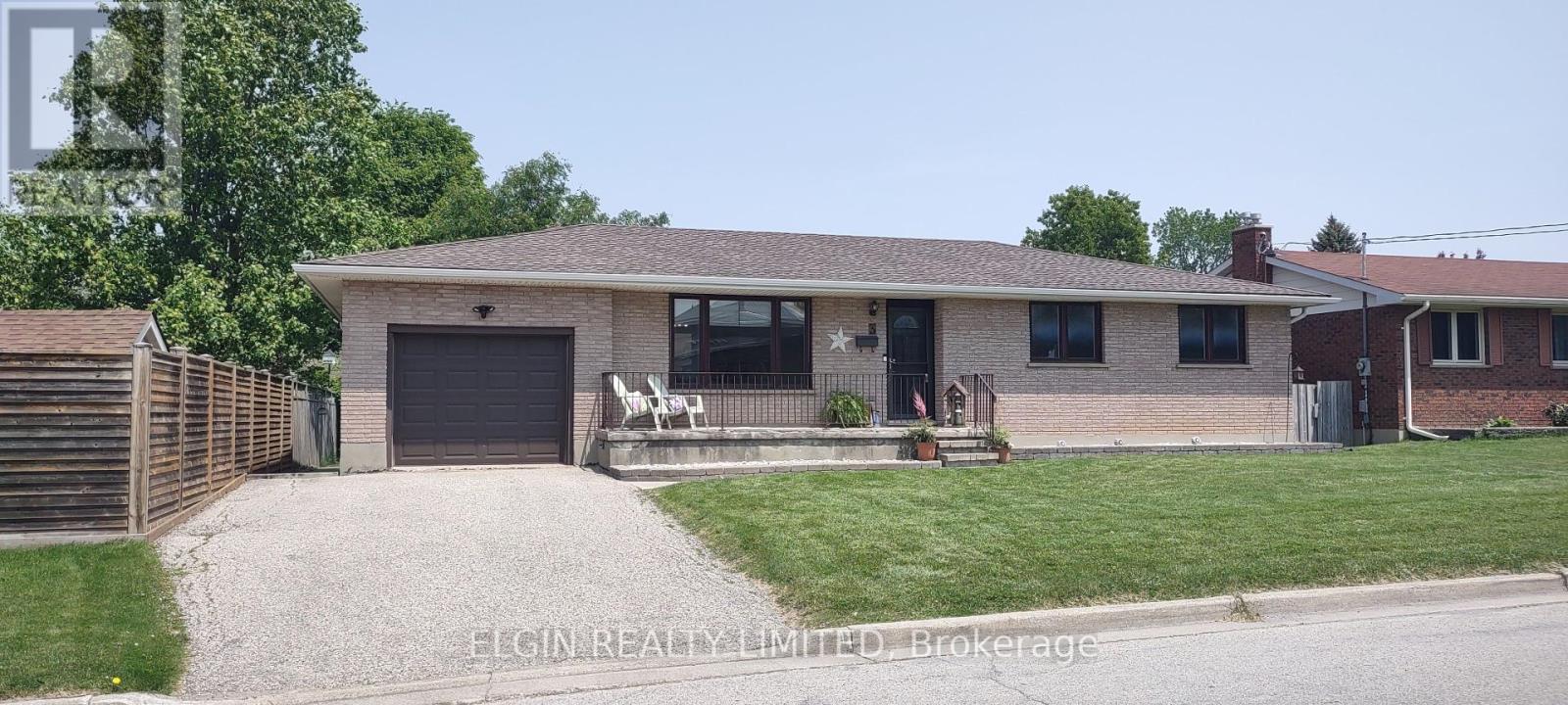 3 MARY BUCKE STREET, St. Thomas