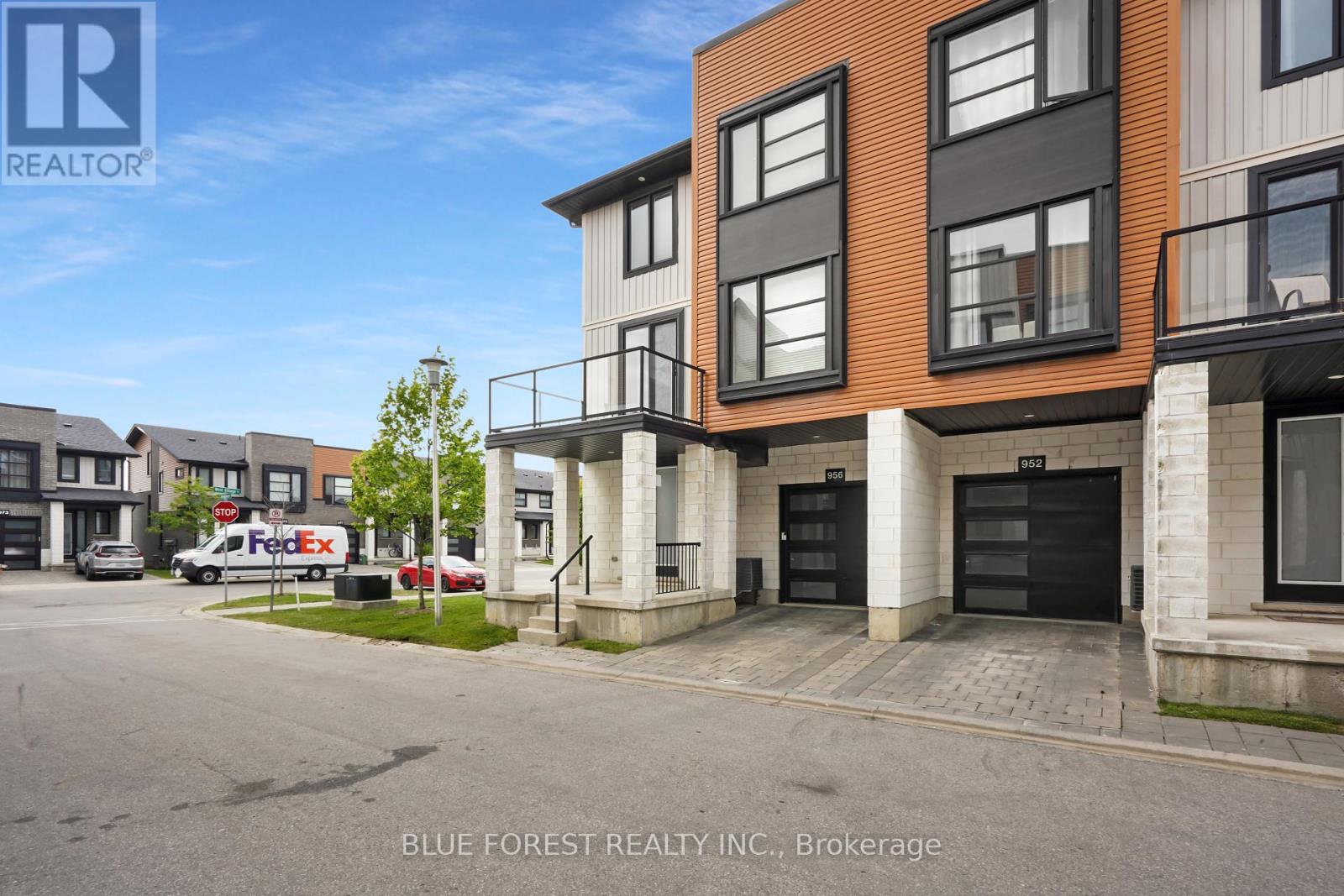 956 GEORGETOWN DRIVE, London North (North M)