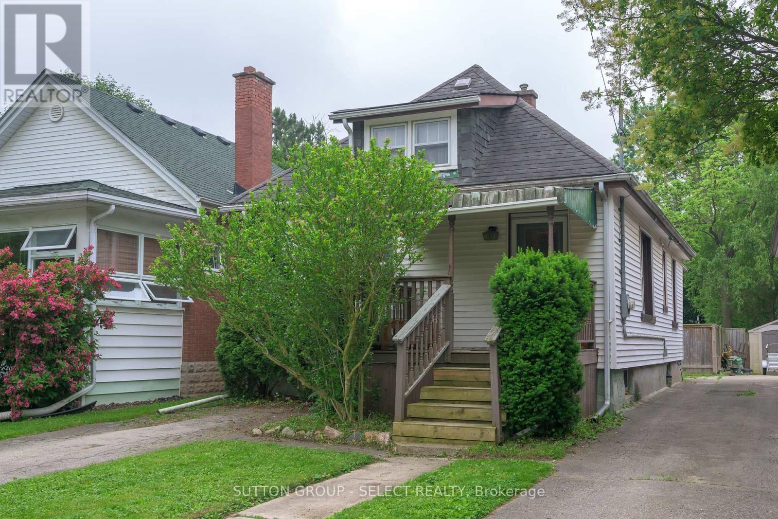 107 LANGARTH STREET E, London South (South F)