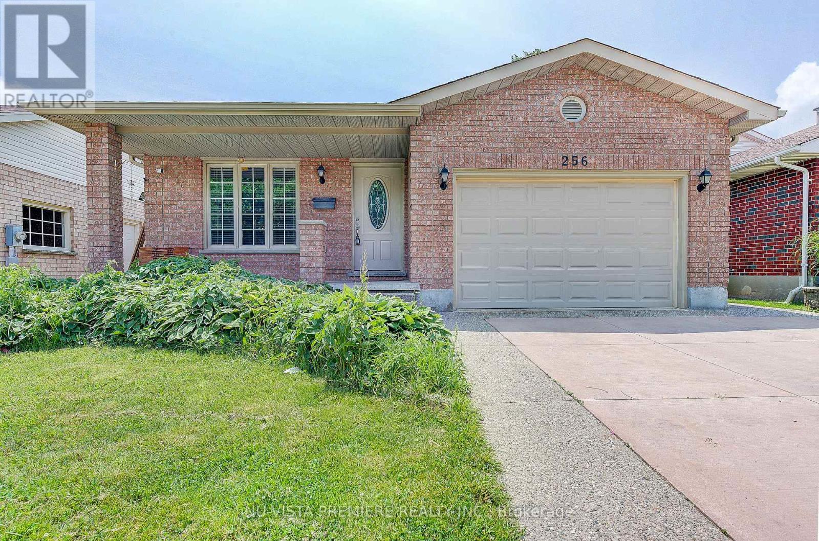 256 JOSSELYN DRIVE, London South (South X)
