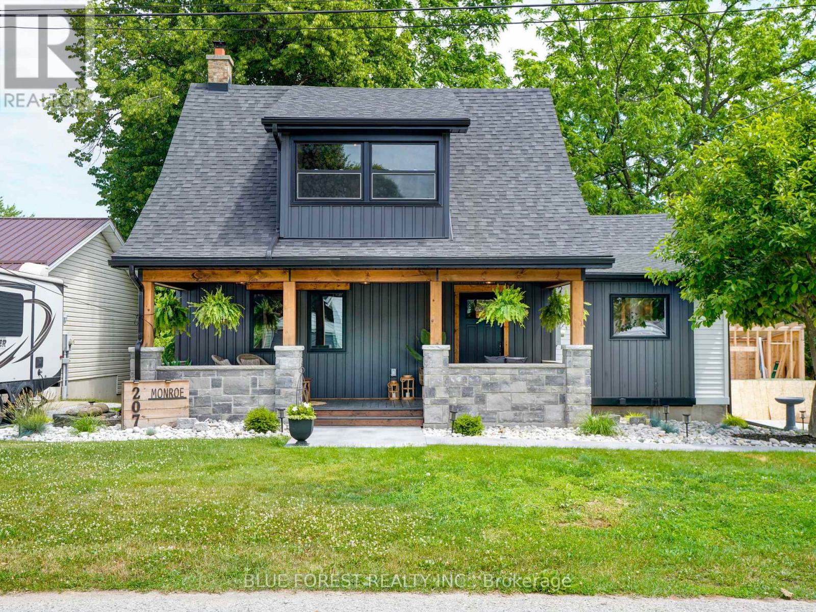 207 MONROE STREET, West Elgin (Rodney)