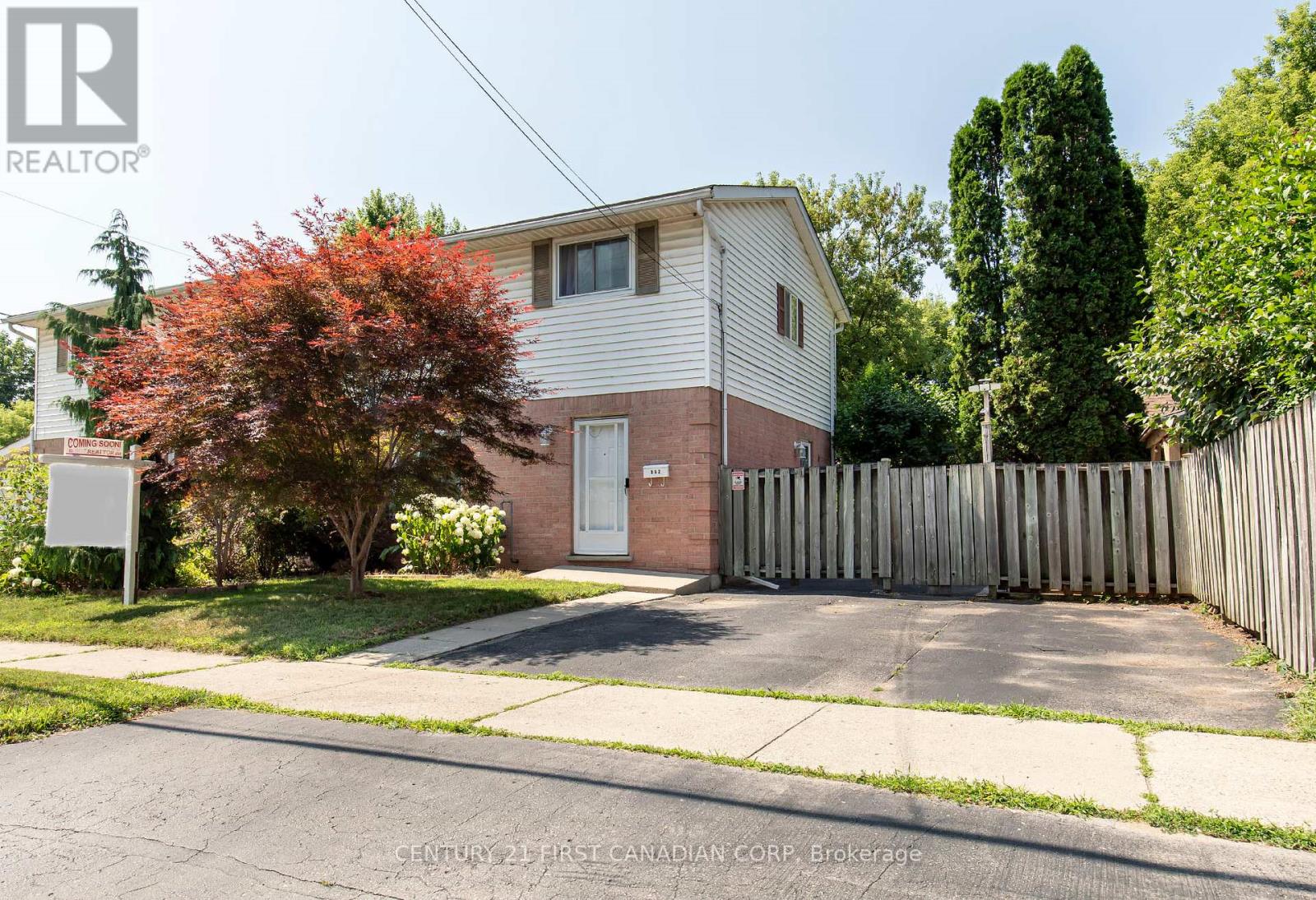 862 TRAFALGAR STREET, London East (East L)