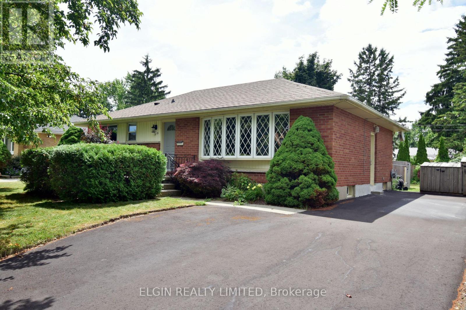 215 FIRST AVENUE, St. Thomas