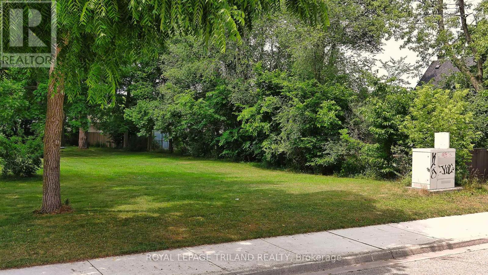 385 KENMORE PLACE, London East (East A)