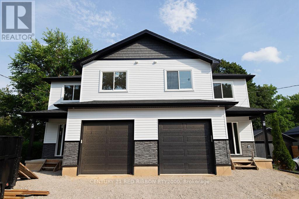 124 BURNS STREET, Strathroy-Caradoc (SW)