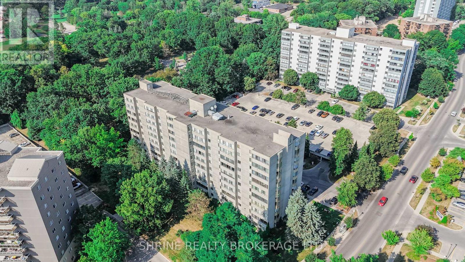 207 - 570 PROUDFOOT LANE, London North (North N)