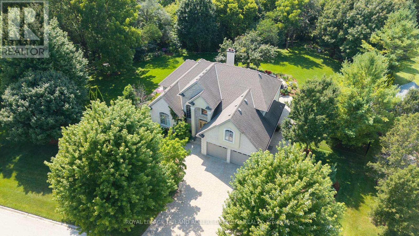 27 HOEFNAGELS CRESCENT, Strathroy-Caradoc (NE)