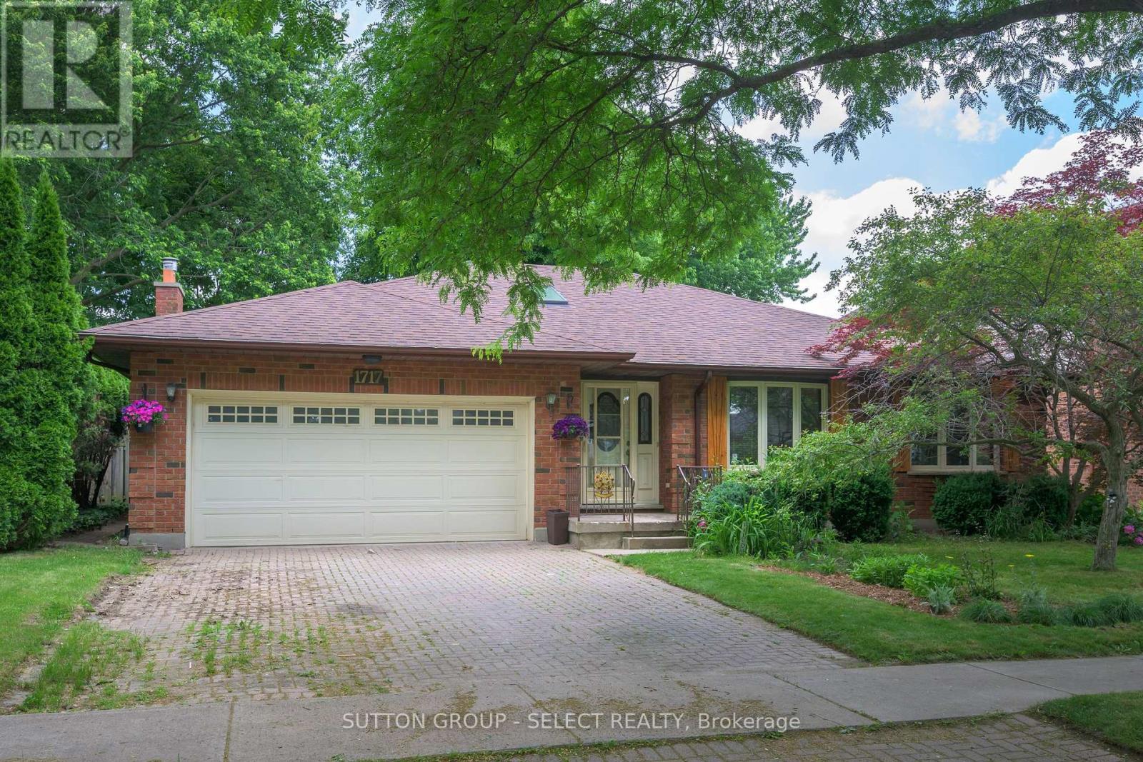 1717 PHILLBROOK CRESCENT, London North (North B)