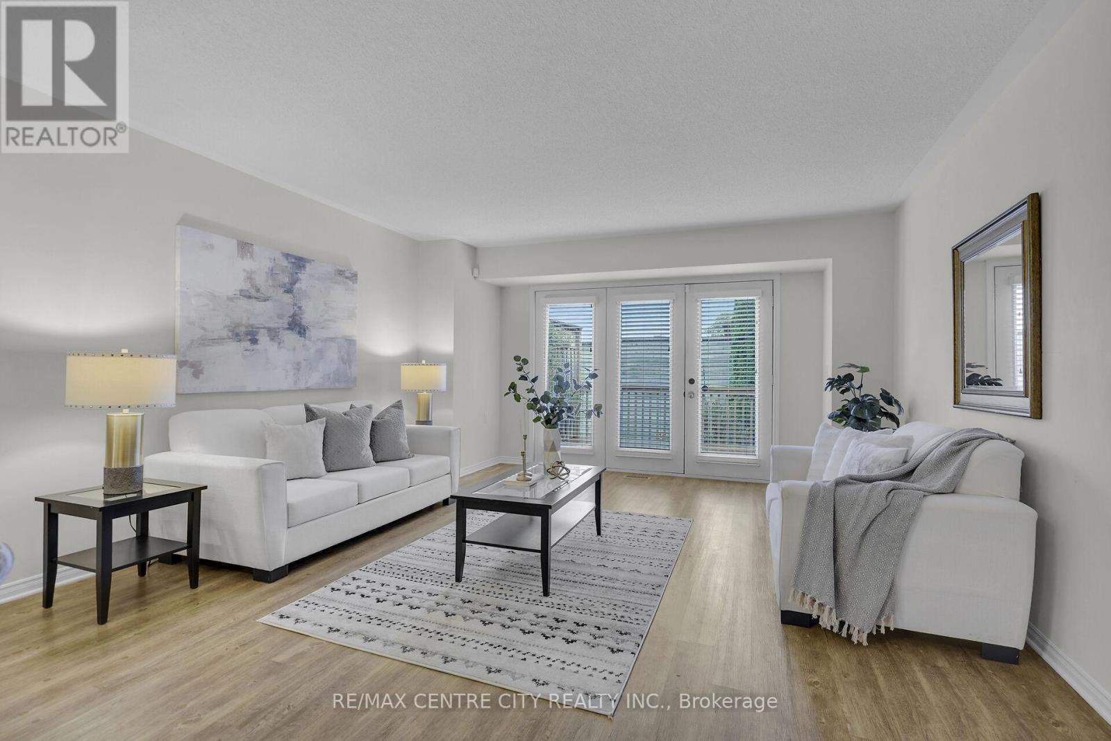 25 - 875 THISTLEDOWN WAY, London North (North I)