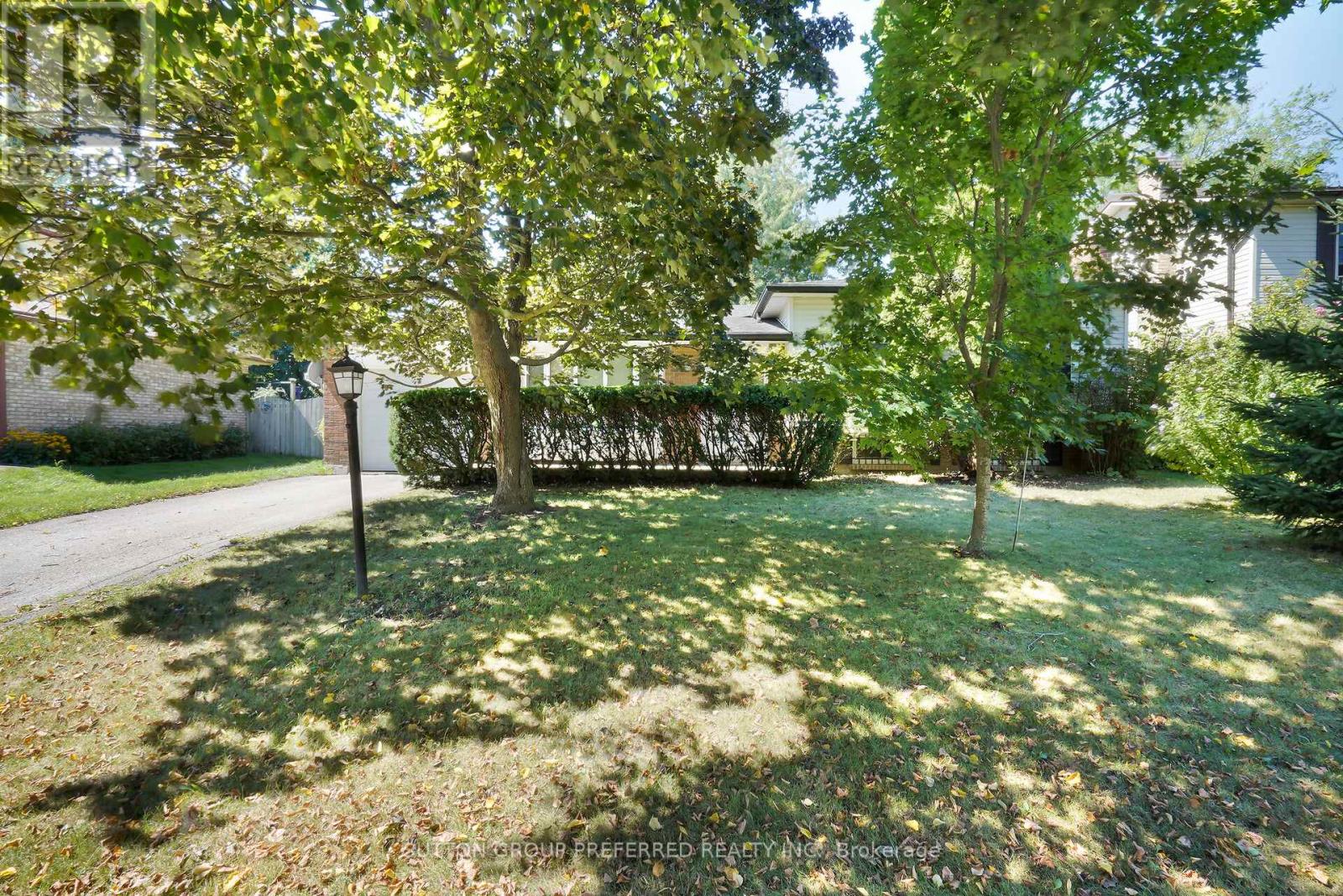 1541 LIMBERLOST ROAD, London North (North I)