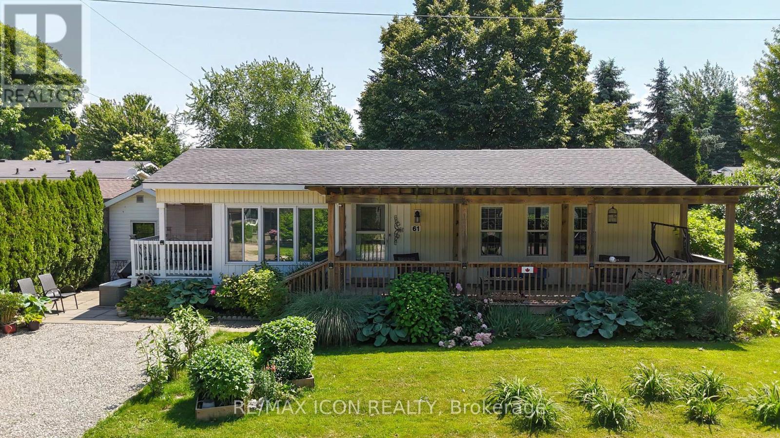 61 WATER S EDGE - 77307 BLUEWATER HIGHWAY, Bluewater (Bayfield)
