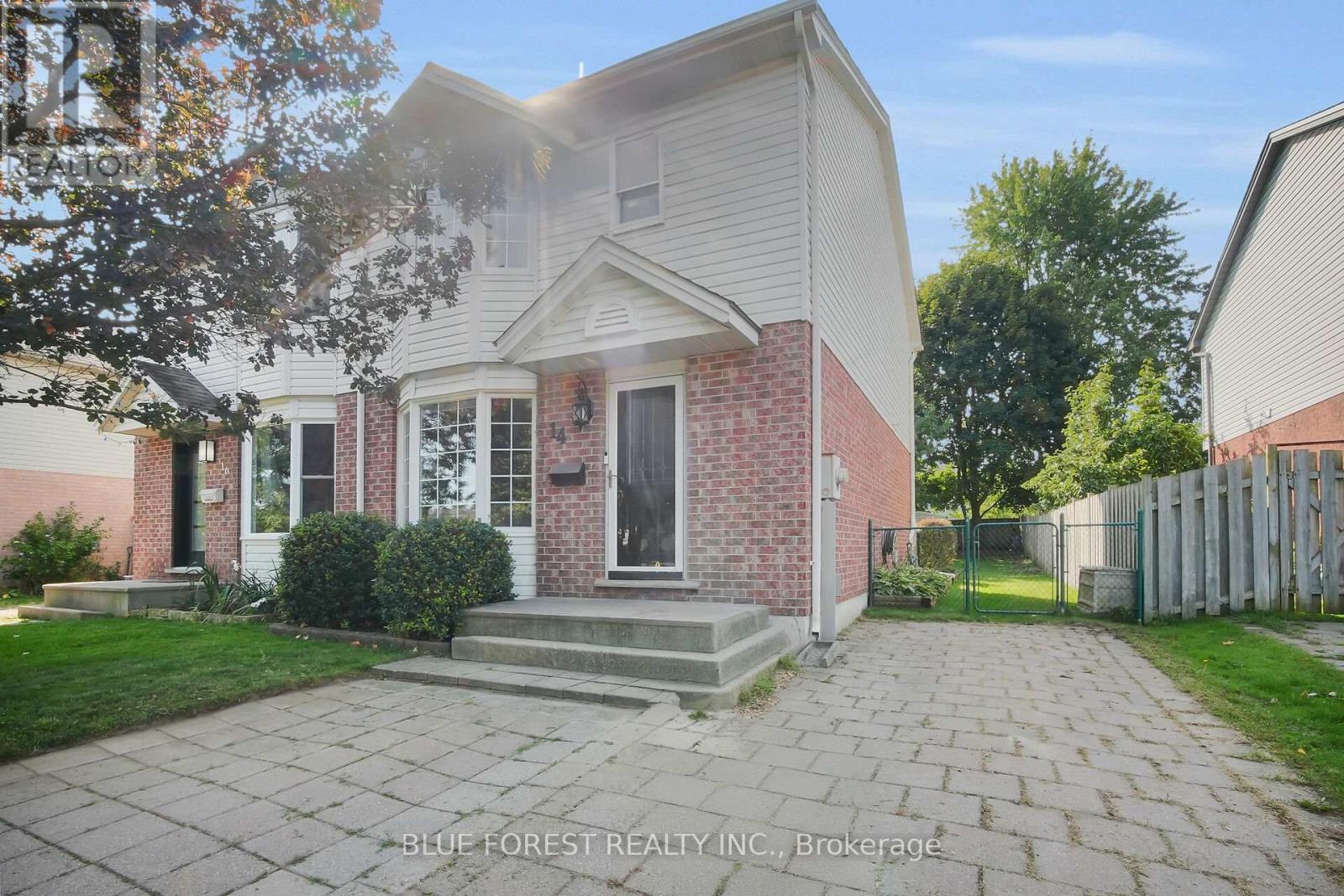 14 DAYBREAK DRIVE, London East (East I)