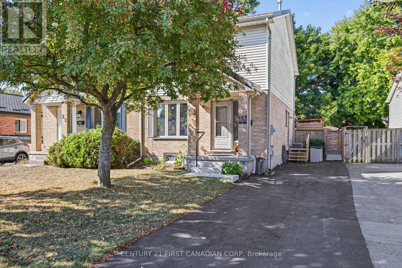 24 MOREAU CRESCENT, London East (East I)