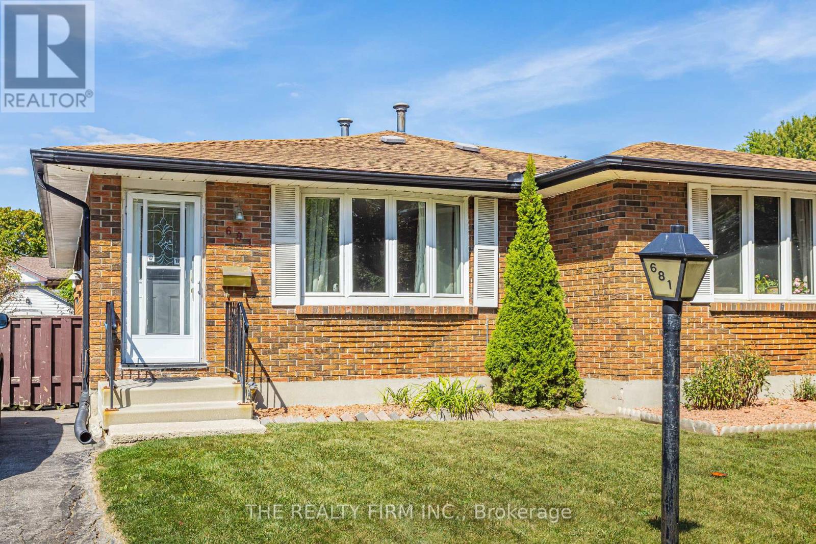 681 LADYBROOK CRESCENT, London South (South O)