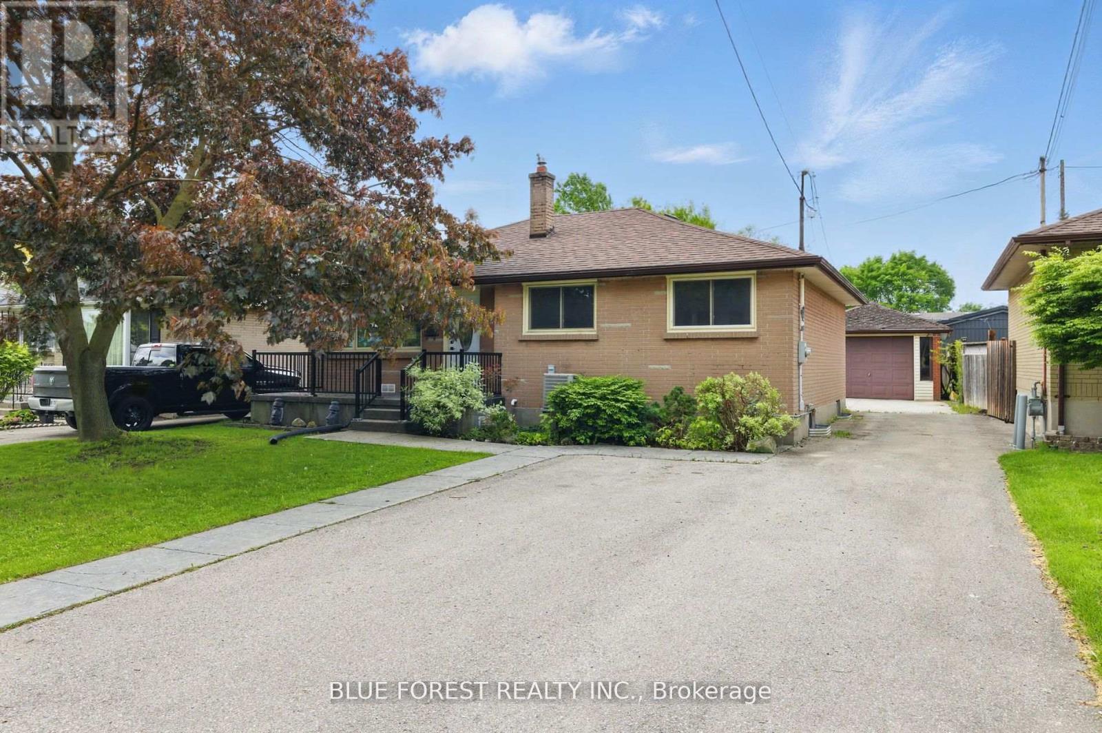 197 ATKINSON BOULEVARD, London East (East H)