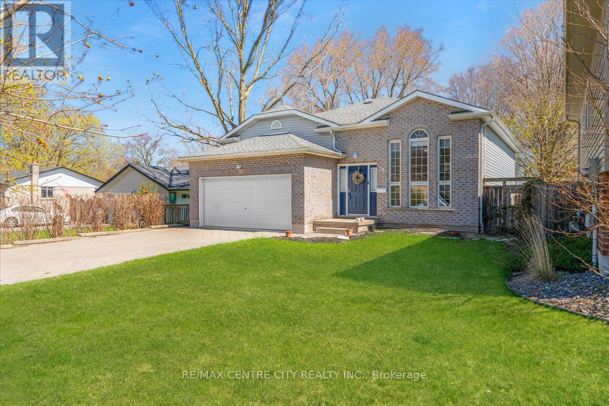 19 DELL DRIVE, Strathroy-Caradoc (SW)