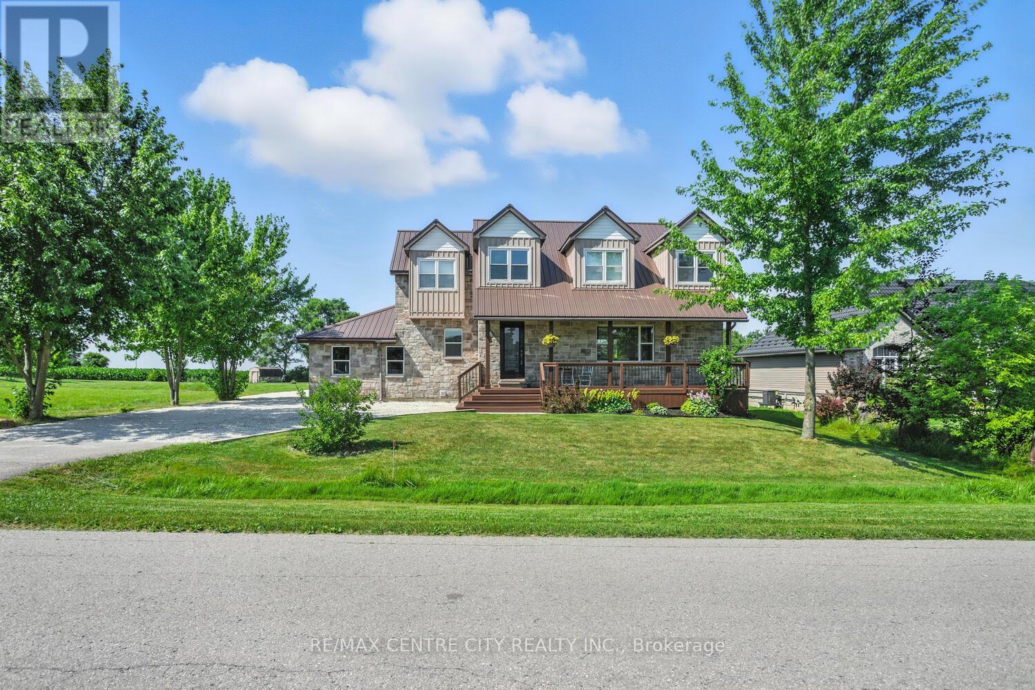 5623 CHRISELLE PLACE, Lucan Biddulph (Clandeboye)