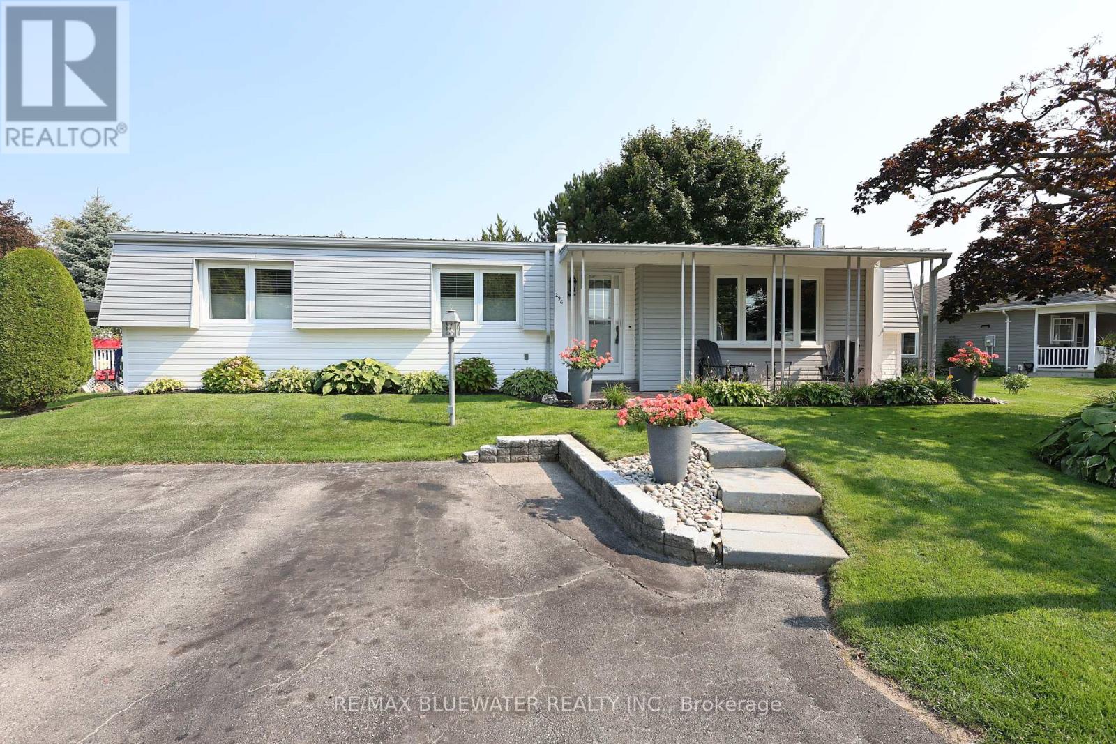 296 PEBBLE BEACH PARKWAY, South Huron (Stephen Twp)