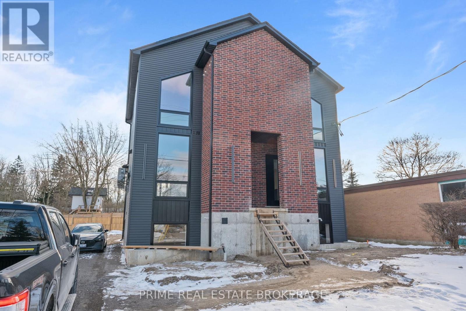 417 BASELINE ROAD E, London