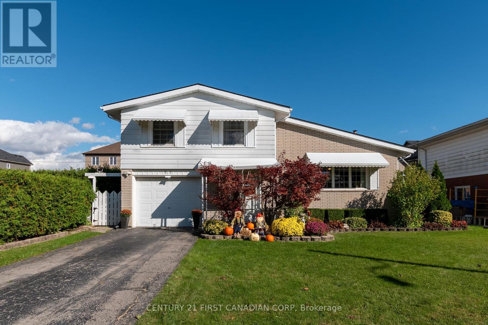 53 DUNWICH DRIVE, St. Thomas