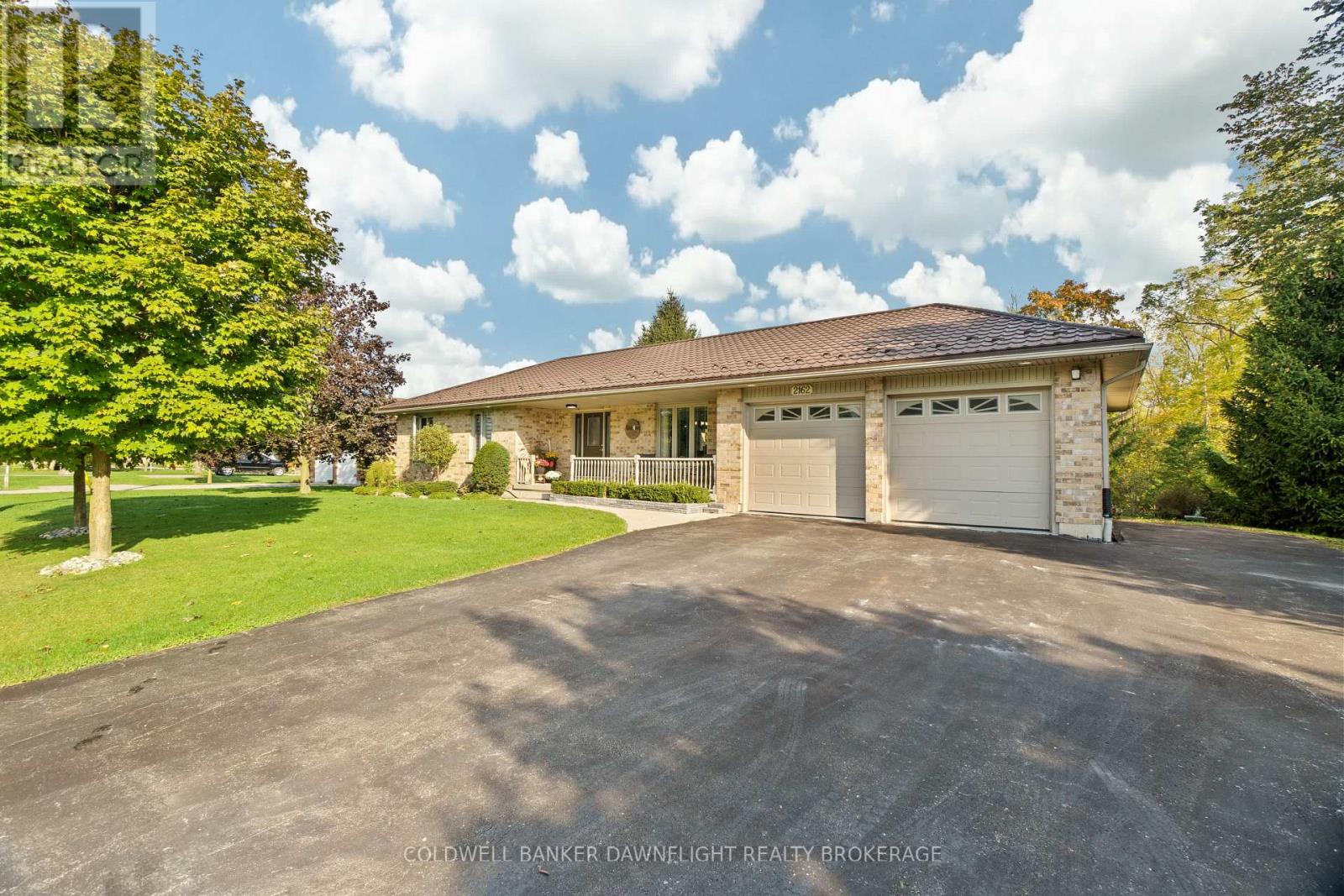 2162 PARKHILL DRIVE, North Middlesex (Parkhill)