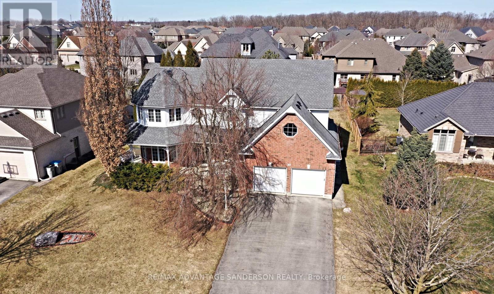 30 BIRCHCREST DRIVE, Middlesex Centre (Kilworth)