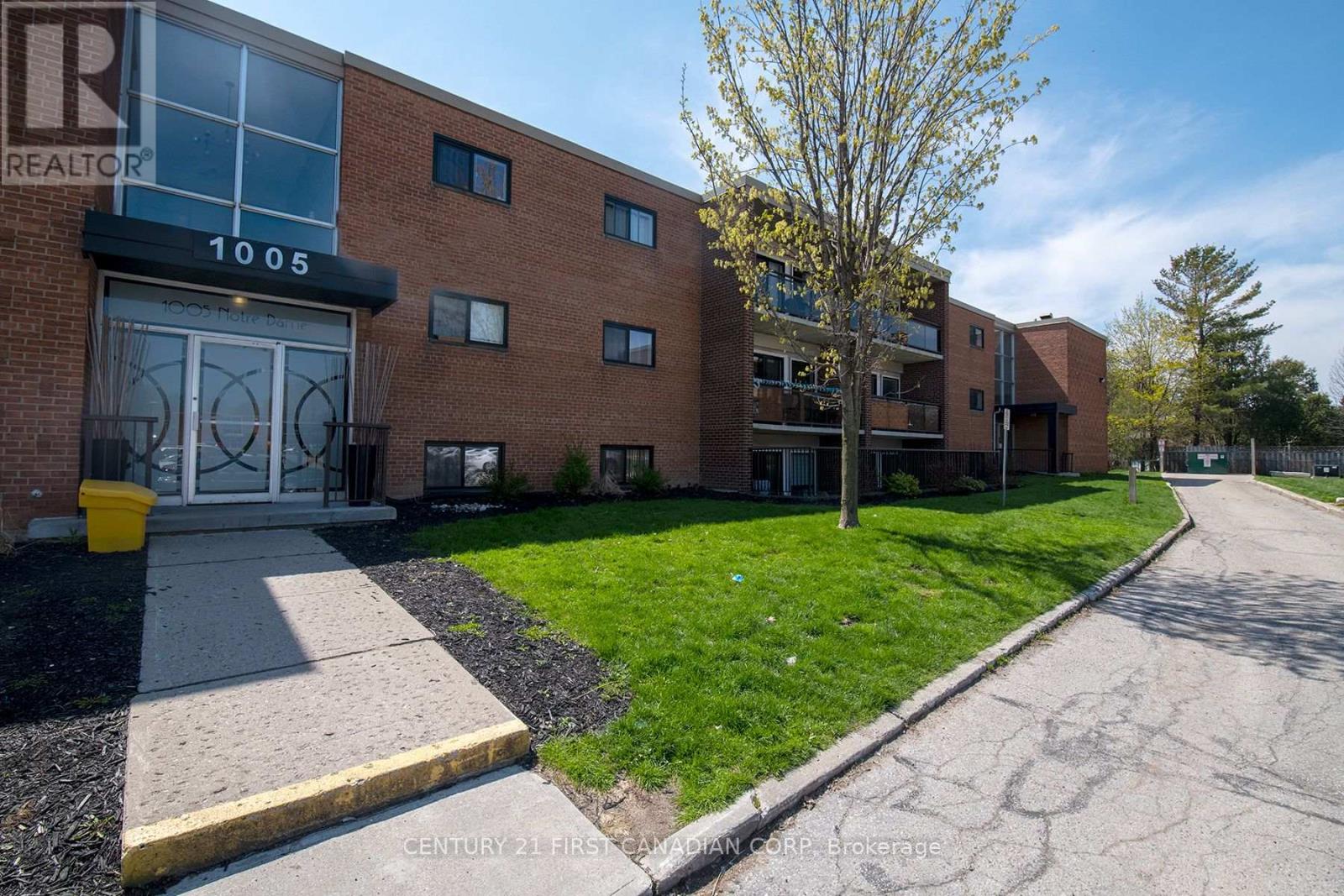 1005 NOTRE DAME DRIVE, London