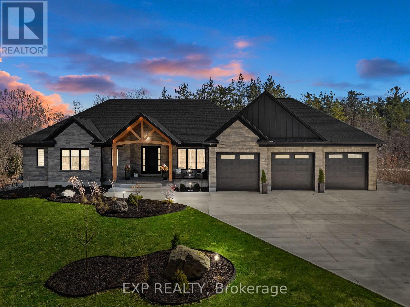 8425 GOOSEMARSH LINE, Lambton Shores (Grand Bend)
