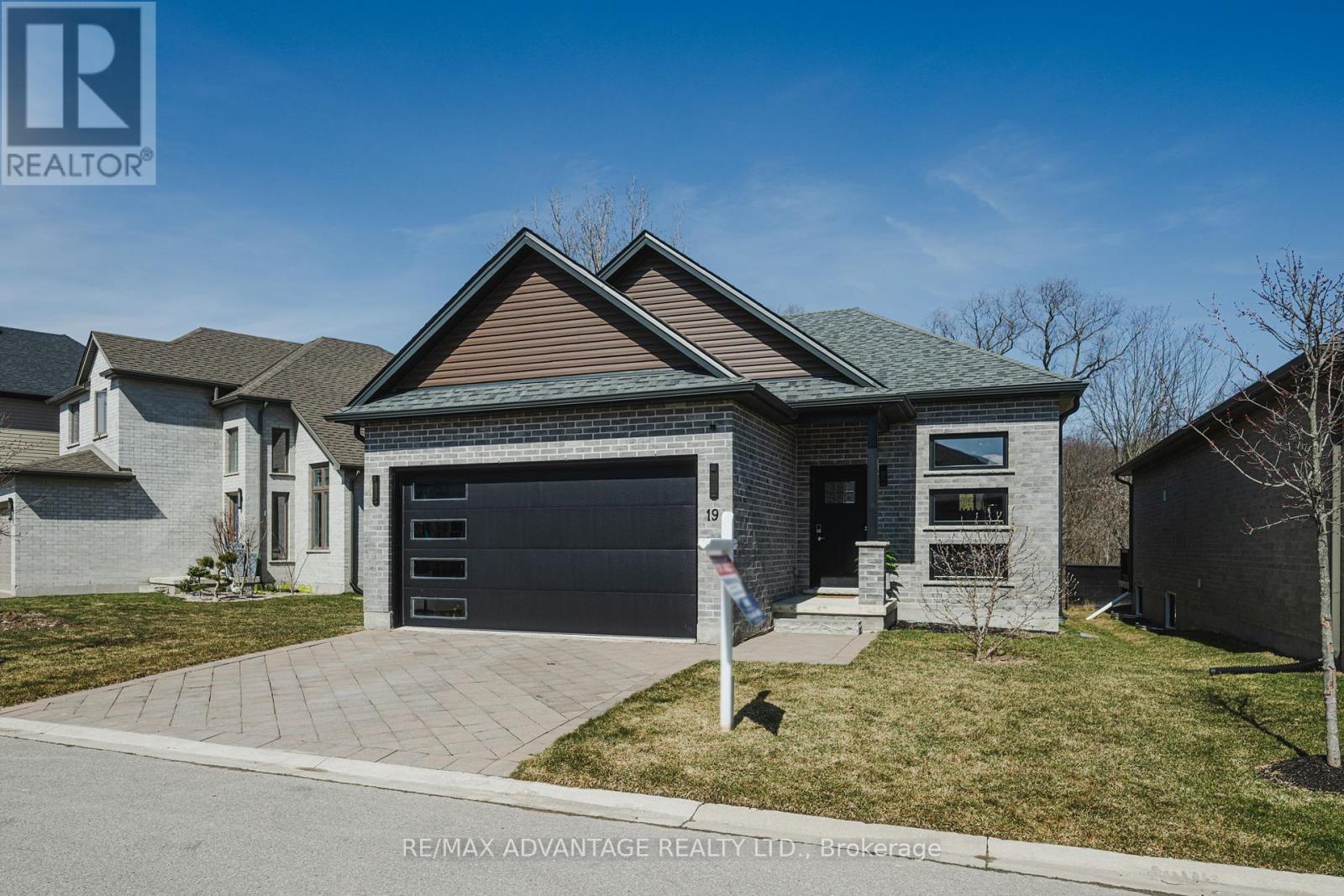 19 - 1450 NORTH WENIGE DRIVE, London