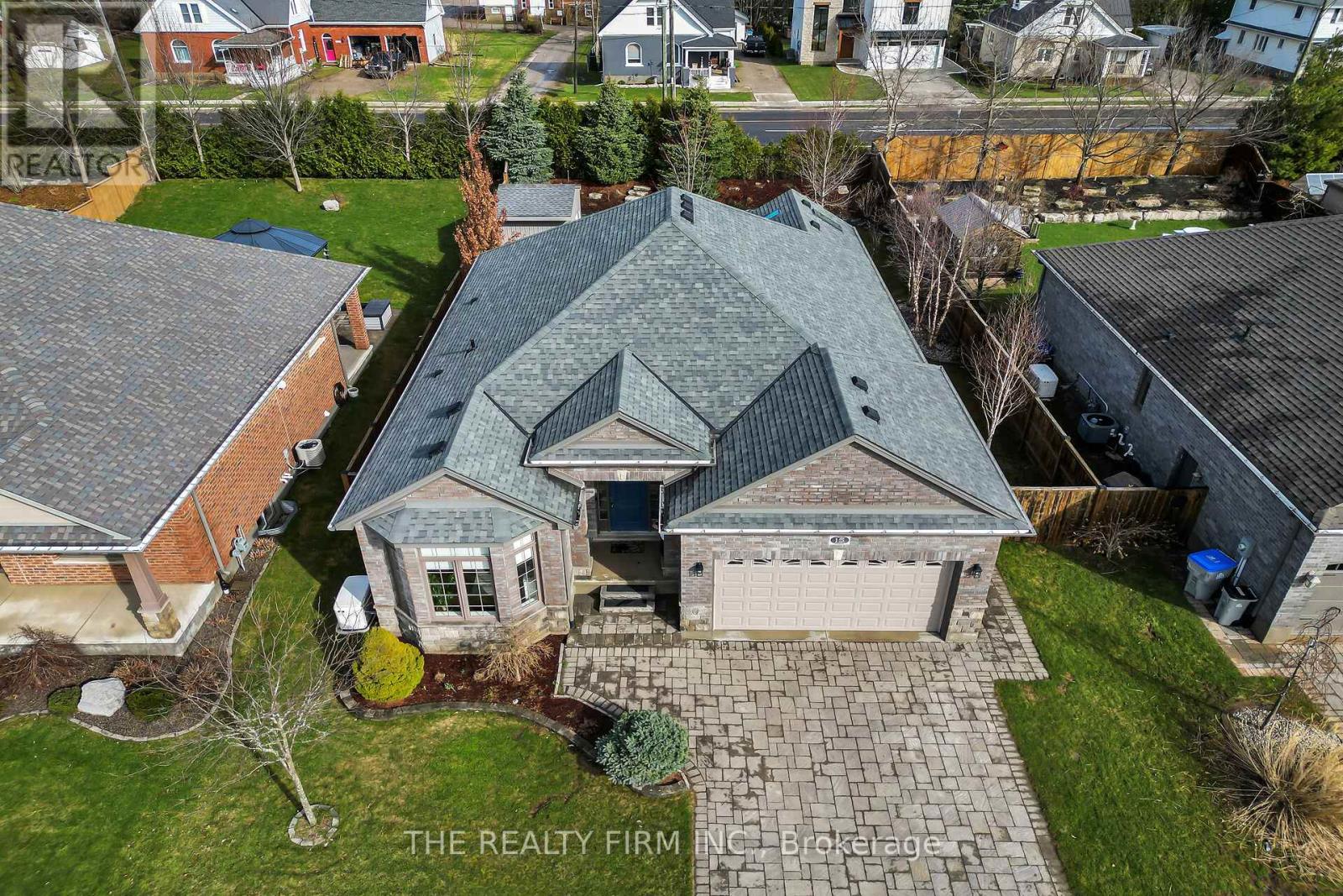 15 MAYAPPLE CRESCENT, Middlesex Centre (Ilderton)